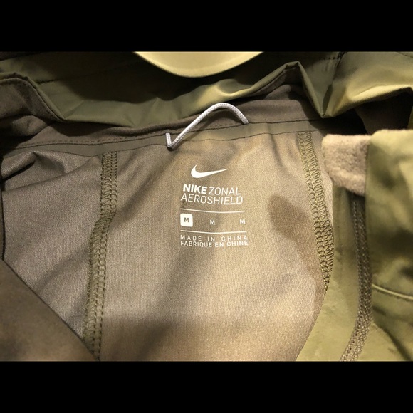 Nike ZONAL AEROSHIELD Running Jacket Windbreaker - Picture 6 of 7